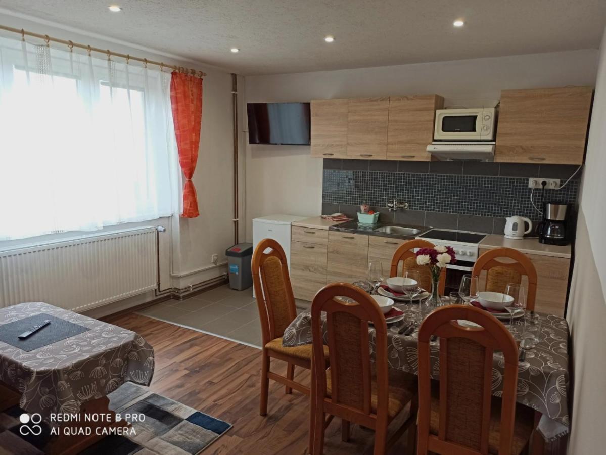 Apartman U Vrbu Cerna v Posumavi Luaran gambar