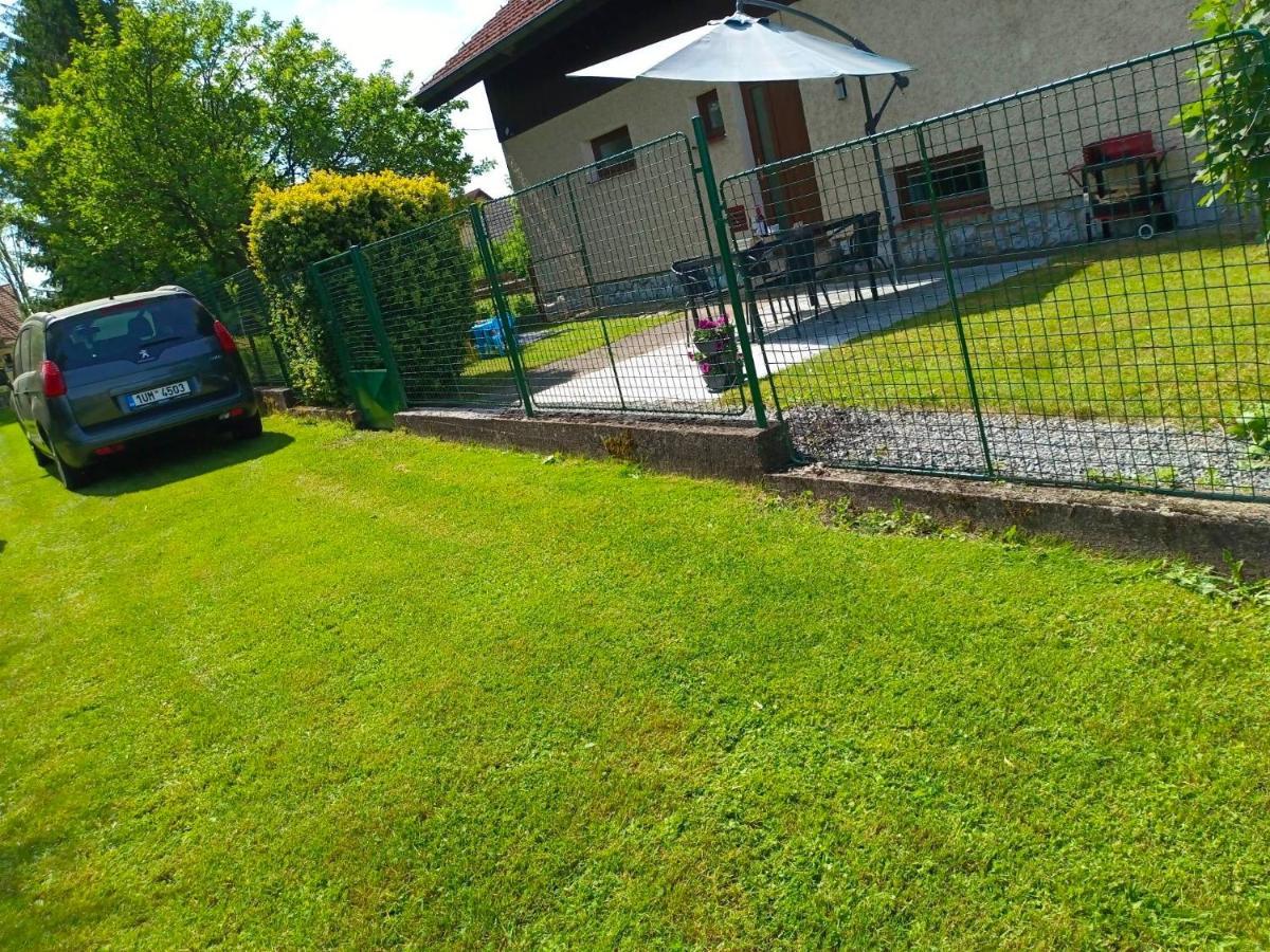 Apartman U Vrbu Cerna v Posumavi Luaran gambar