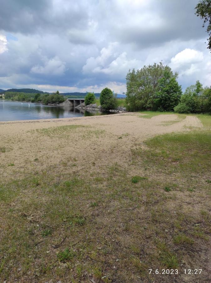 Apartman U Vrbu Cerna v Posumavi Luaran gambar